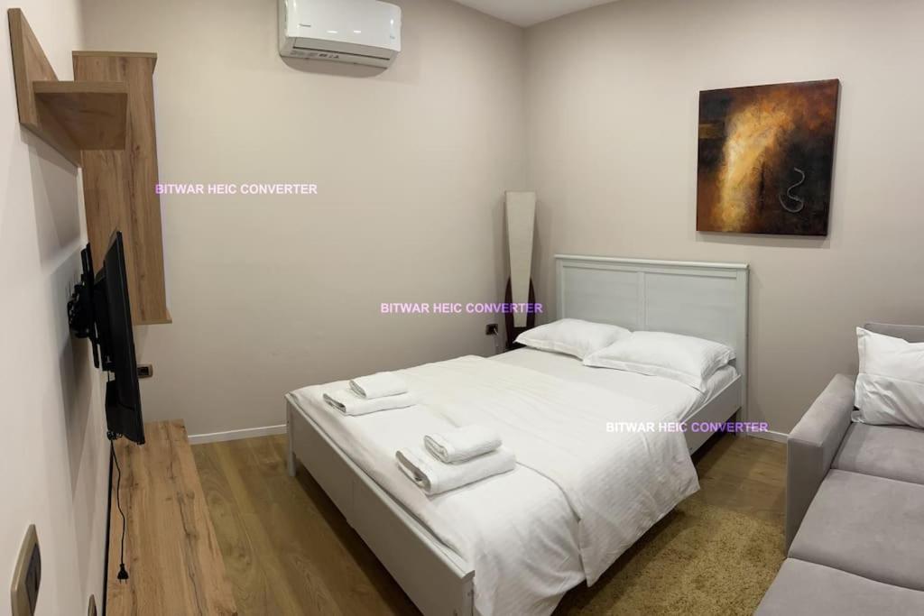 Grandpa House App.1 Lejlighed Tirana Eksteriør billede